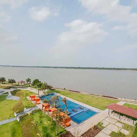 Hotel Sonar Bangla Taki Hasnabad Exteriör bild