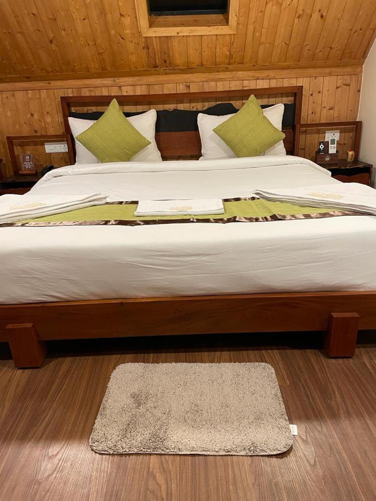 Hotel Sonar Bangla Taki Hasnabad Exteriör bild
