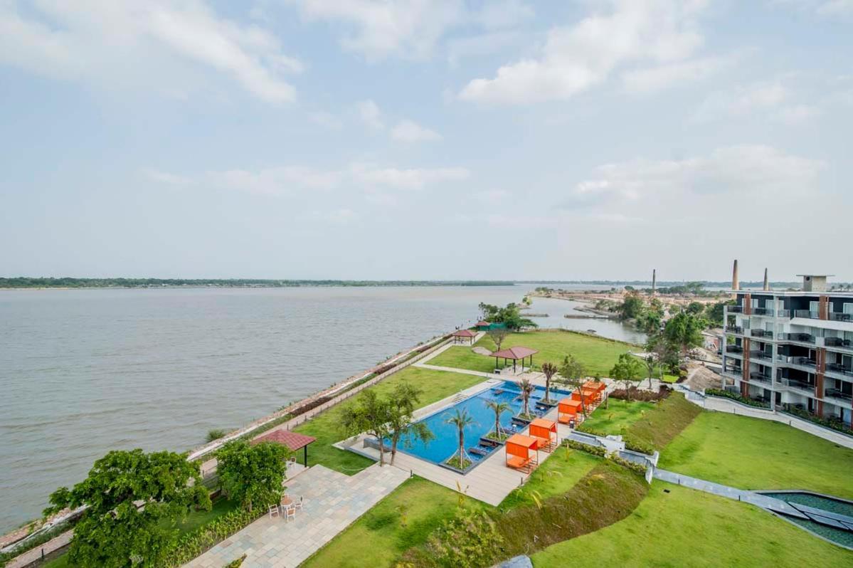 Hotel Sonar Bangla Taki Hasnabad Exteriör bild